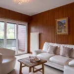 Les Girolles Apartment *