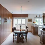 Les Girolles Apartment