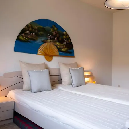 Les Girolles Апартаменты *